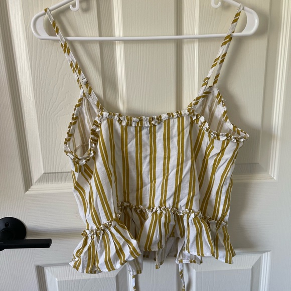 Lulu’s Stripped Crop Top Size Small - Picture 2 of 3